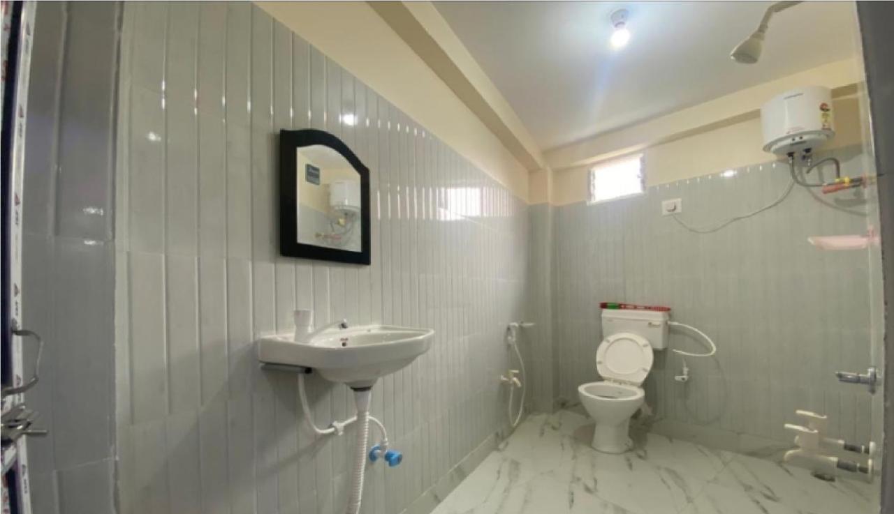 Hotel Ilora By Wb Inn Tarapith Dış mekan fotoğraf